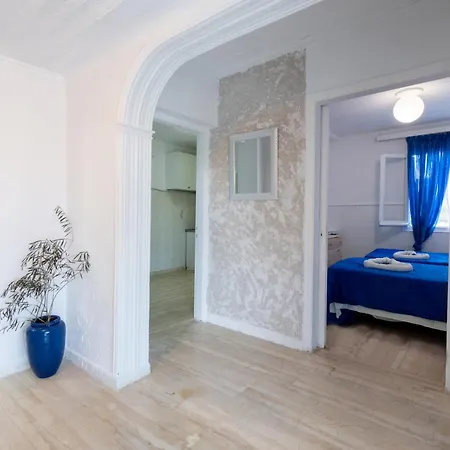 Blue House Apartment
