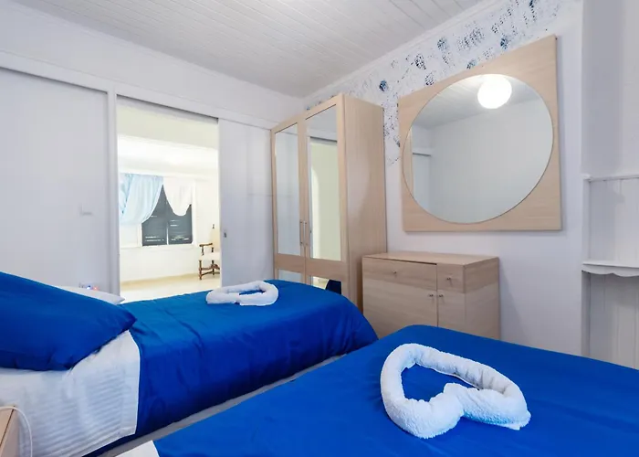 Daire Blue House - Recently Renovated *