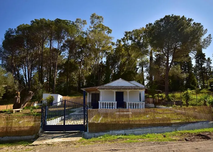 Blue House - Recently Renovated Lejlighed